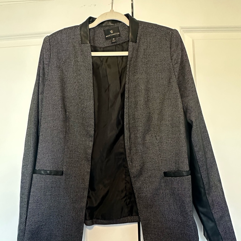 Worthington Blazer Black/white with leather detailing
